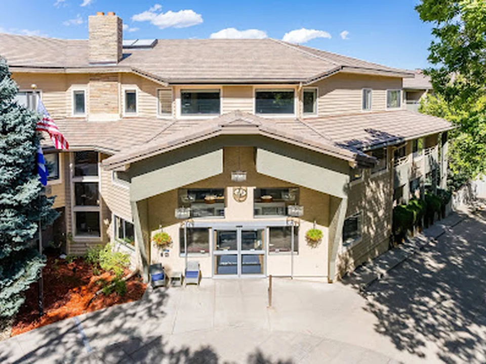 Lakewood Estates | Sky Active Living