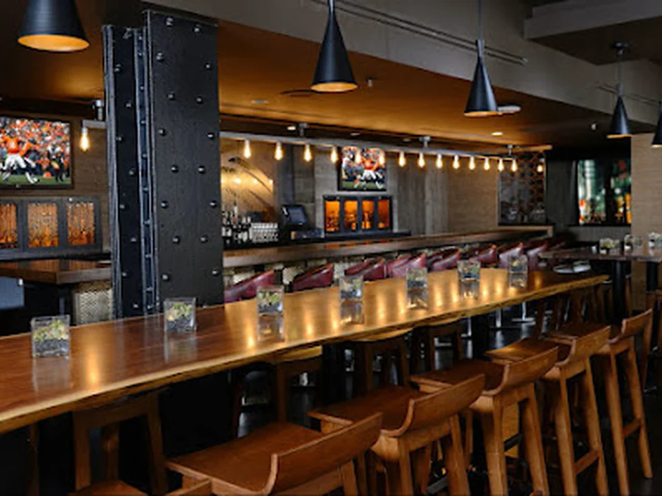 Range Restaurant