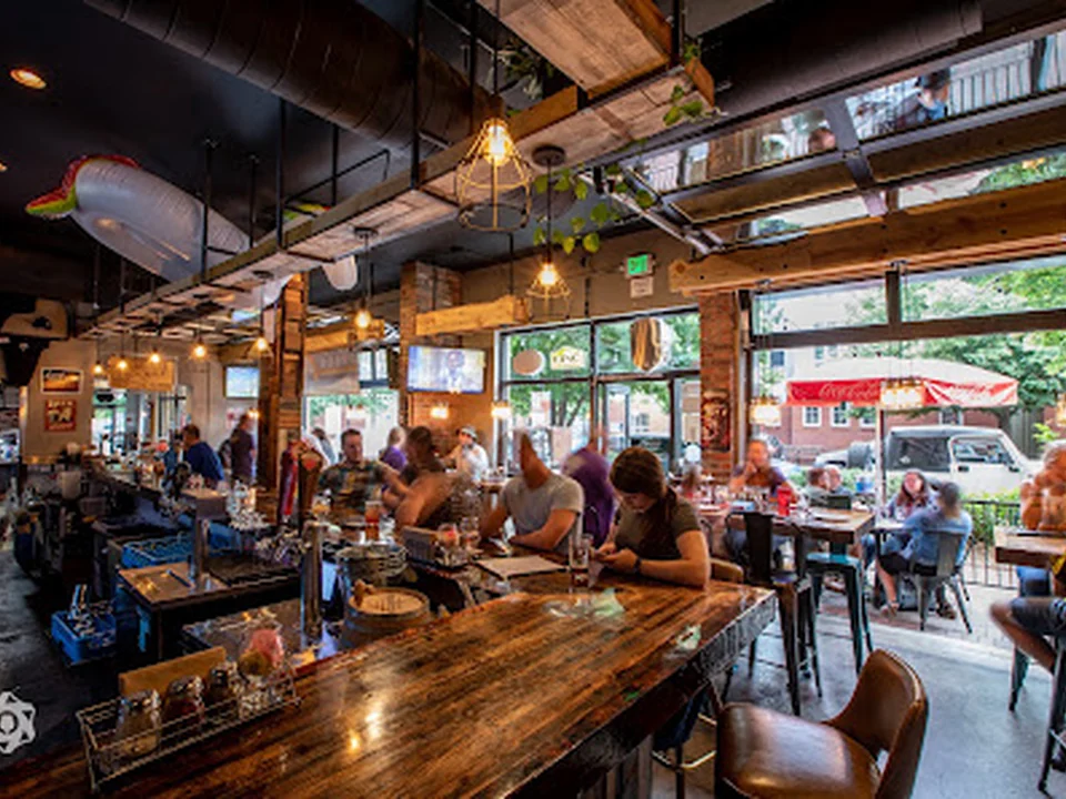 Walter's303 Pizzeria - Uptown, Denver