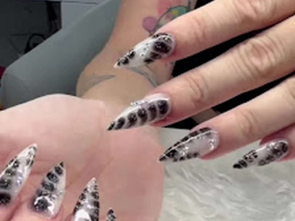 Diamond Nails & Spa, Denver