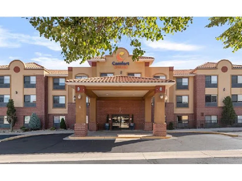 Comfort Suites Lakewood - Denver