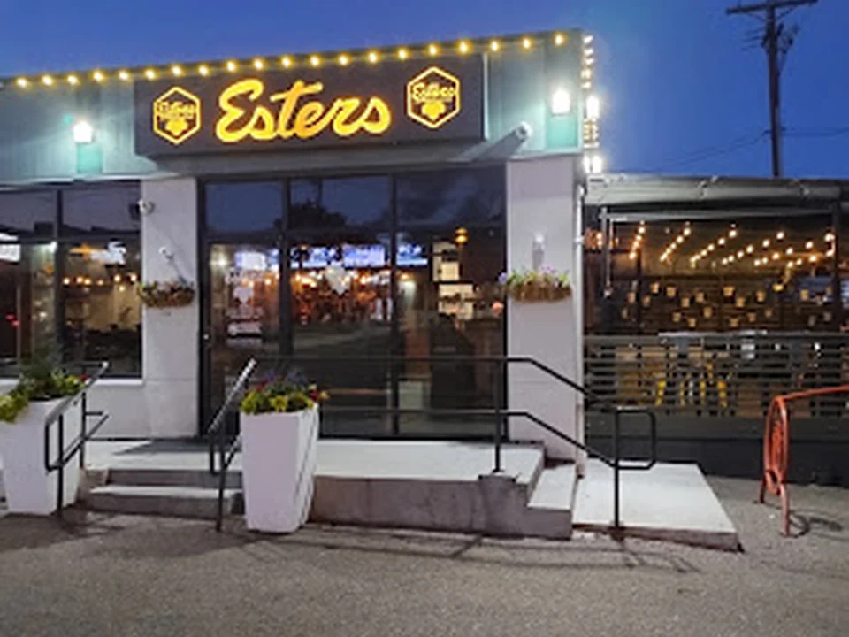 Esters Virginia Village, Denver