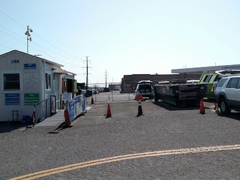 Lakewood Recycling Center, Denver