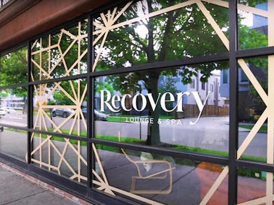 Recovery Lounge & Spa, Denver