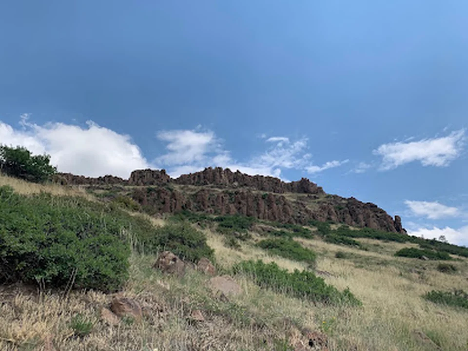 North Table Mountain Park West Trailhead, Denver