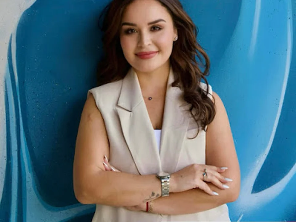 Cinthia Maldonado | Hola & Signed! Bilingual Notary & Apostille Services, Denver