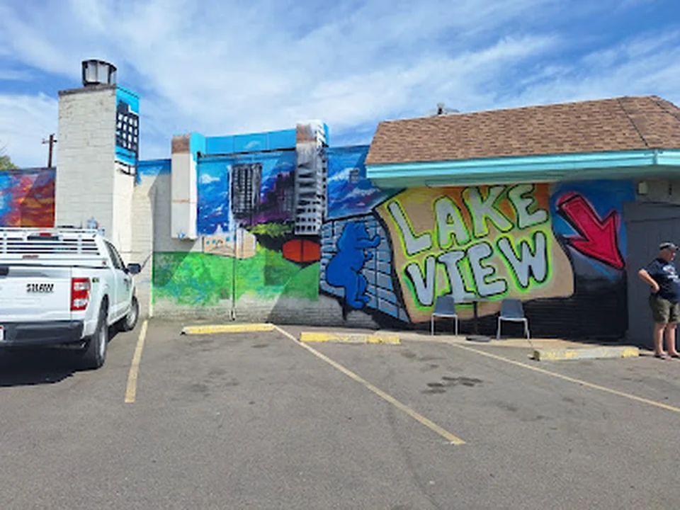 Lakeview Lounge, Denver
