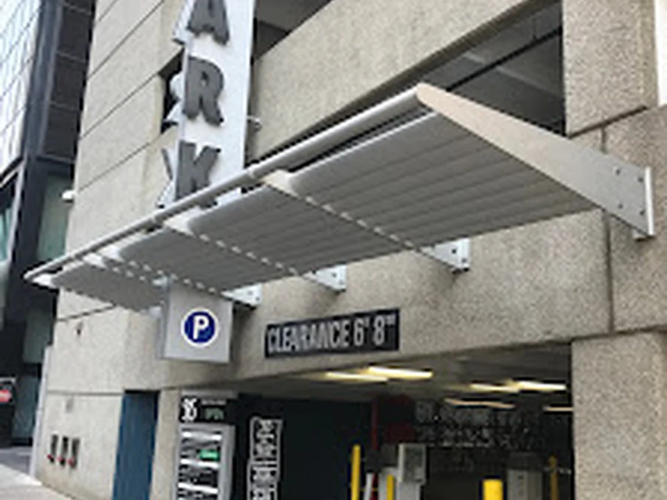 555 17th St Parking Garage, Denver