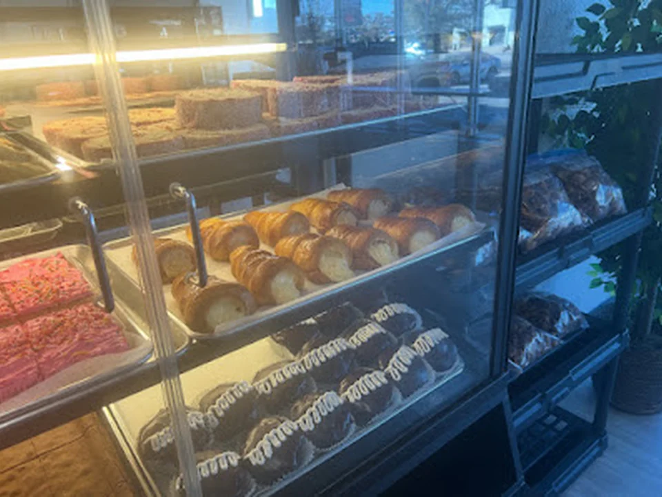 Kenia’s Bakery, Denver