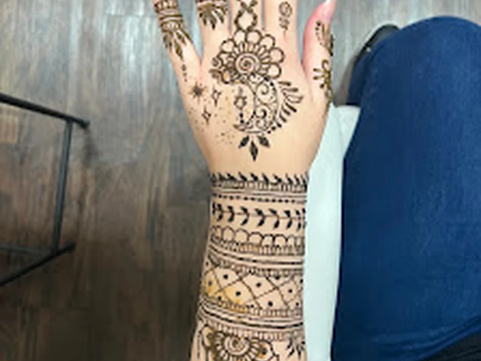 Eyebrow Threading by Nisha, Denver