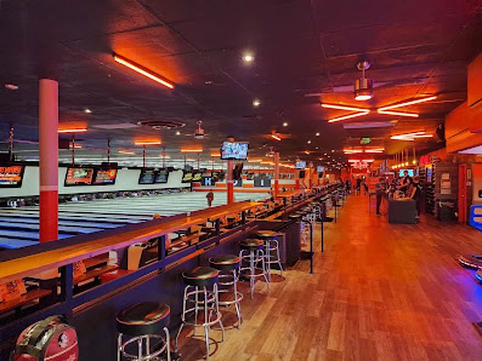 Lucky Strike Cherry Creek, Denver