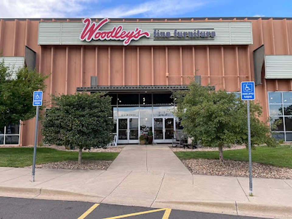 Woodley's Fine Furniture - Lakewood, Denver