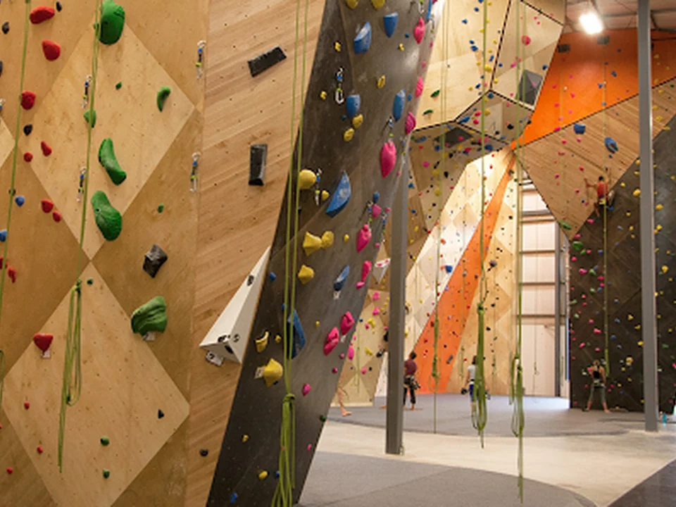 Übergrippen Indoor Climbing Crag - Denver