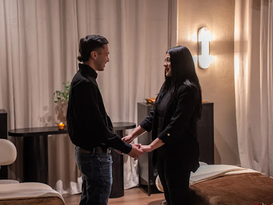 Zen'd Out Couples Massage Spa - Denver