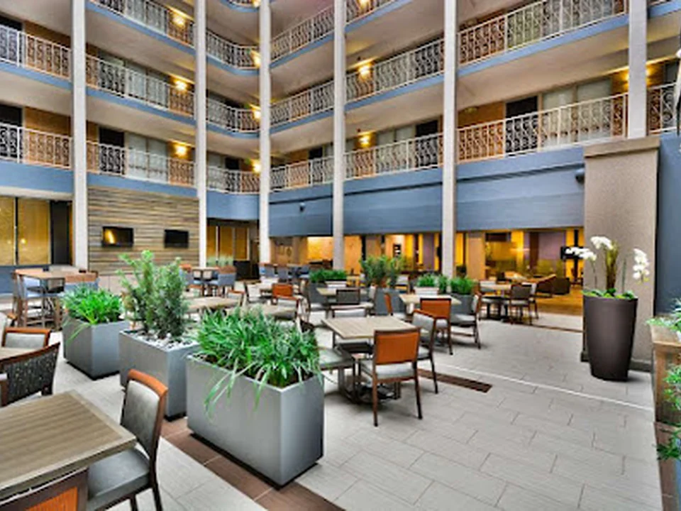 Embassy Suites by Hilton Denver Central Park