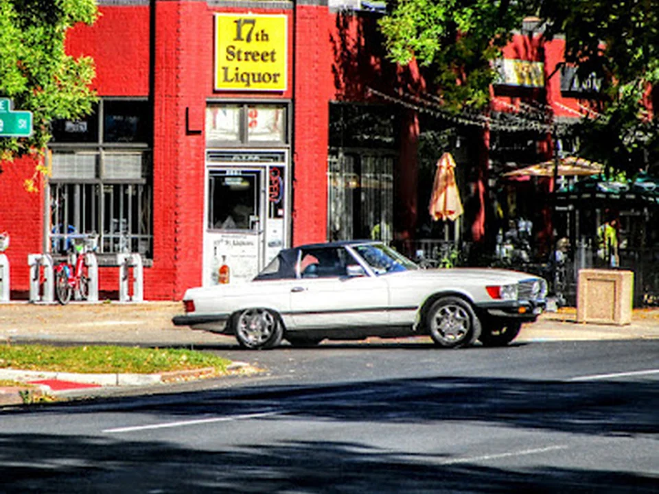 17th Street Liquors, Denver