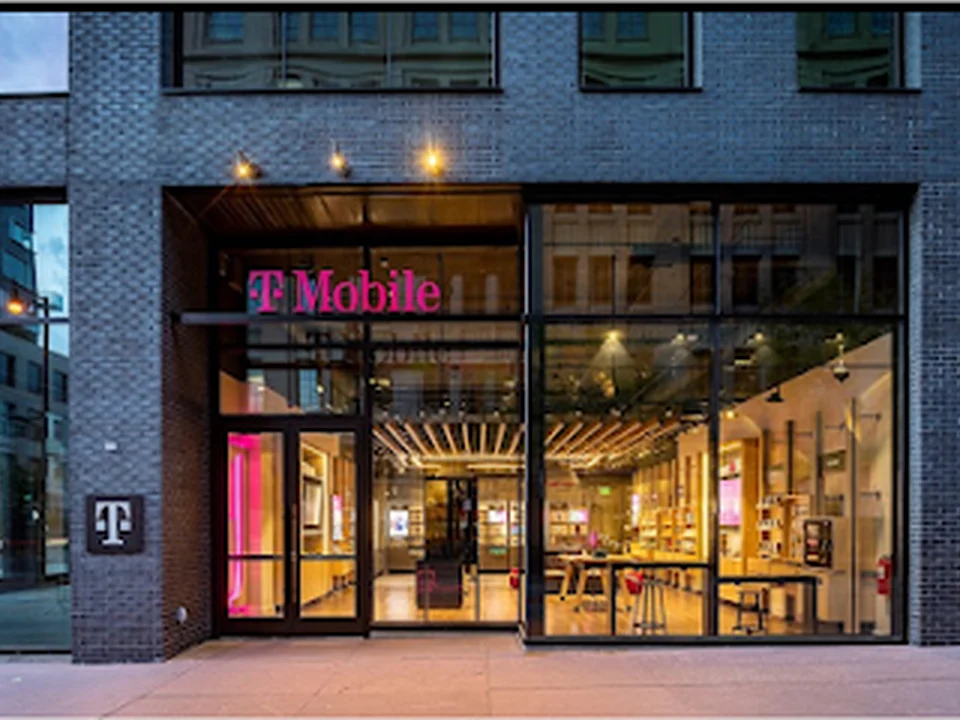 T-Mobile Experience Store, Denver