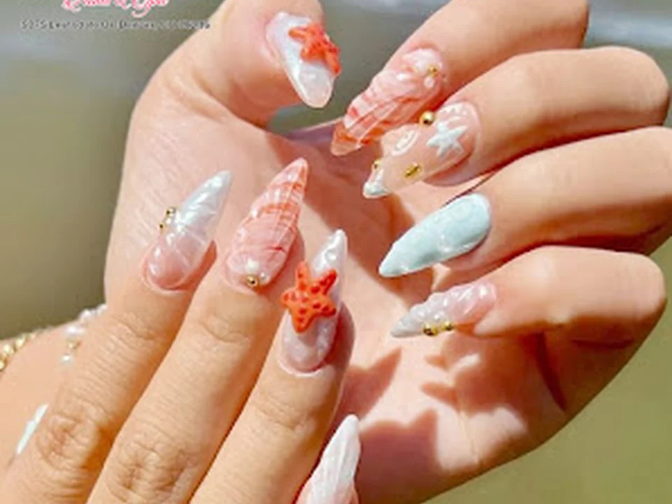 La Vogue Nail & Spa Denver