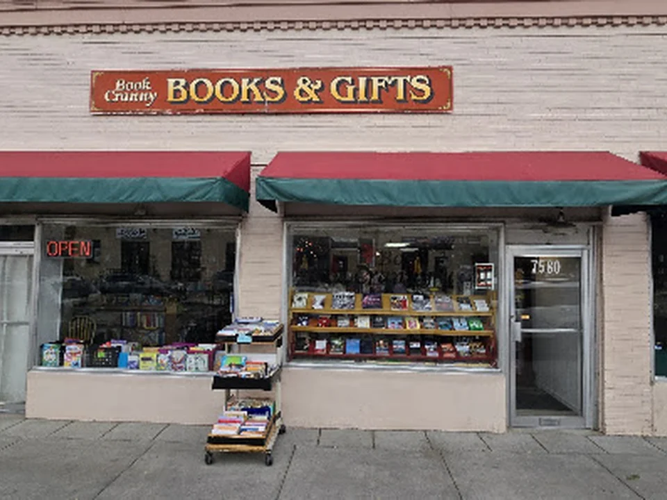 Book Cranny, Denver