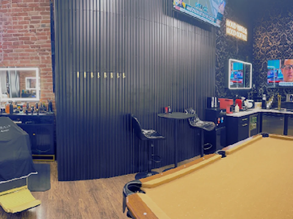 Speakeasy barber lounge, Denver