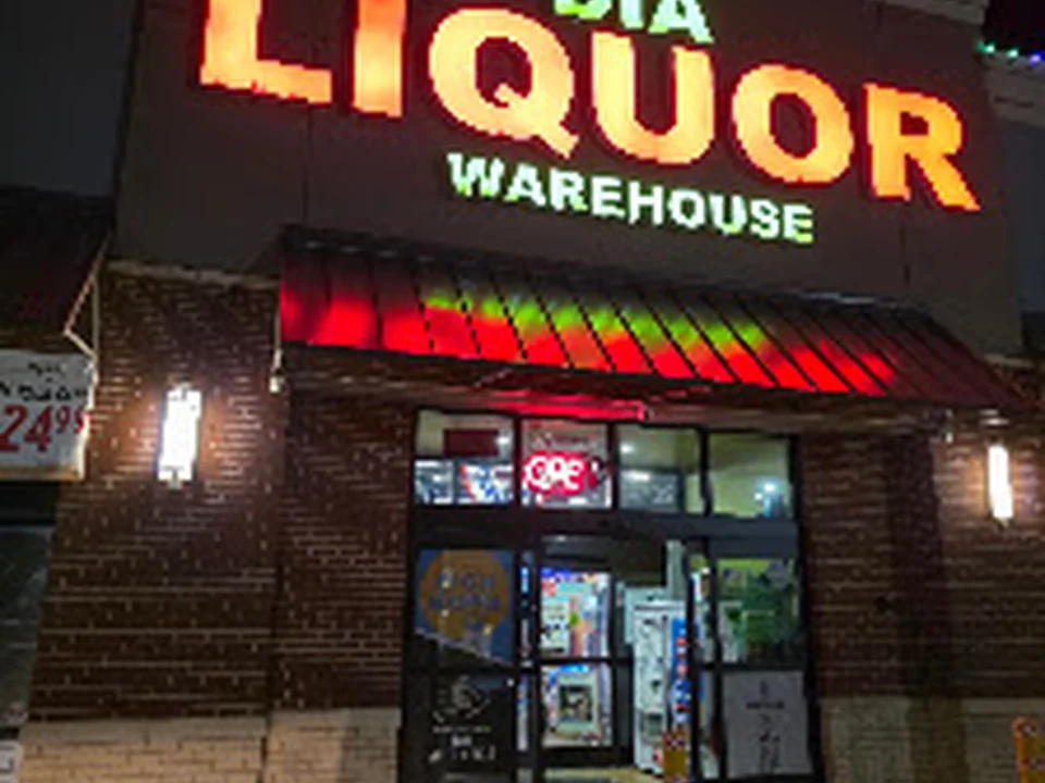 DIA Liquor Warehouse, Denver