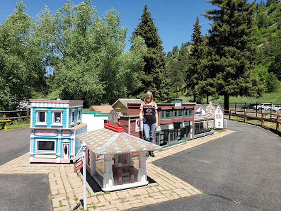 Tiny Town & Railroad, Denver