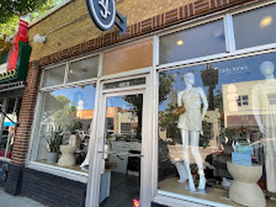 Lady Jones, Denver