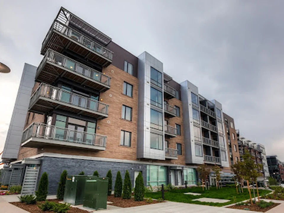The Den Apartments, Denver