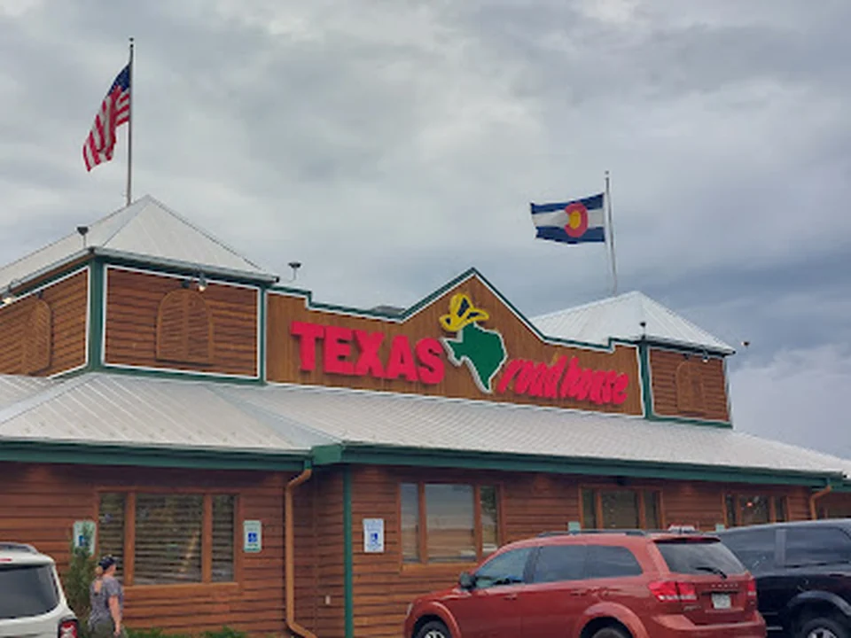 Texas Roadhouse, Denver
