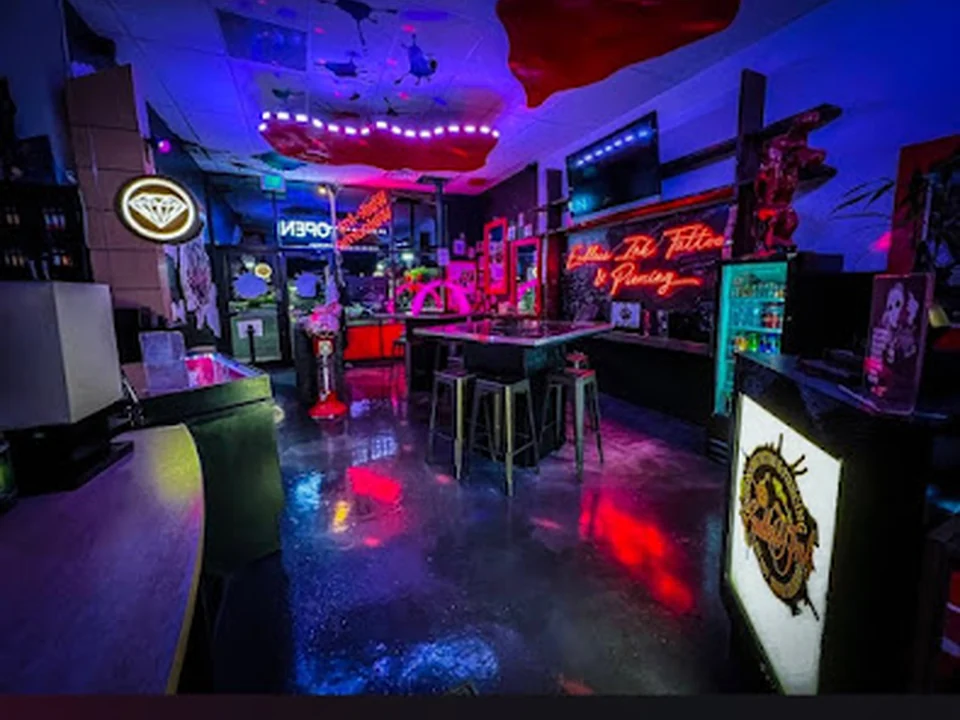 Endless Ink Tattoo & Piercing, Denver
