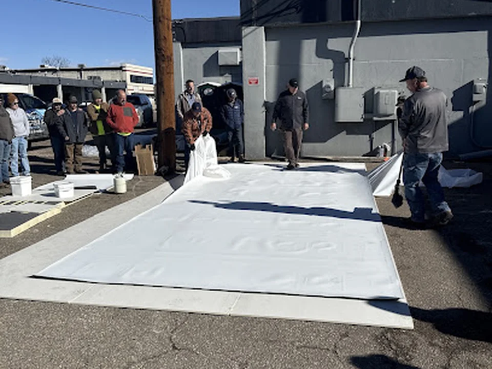Denver Roofing & Construction LLC