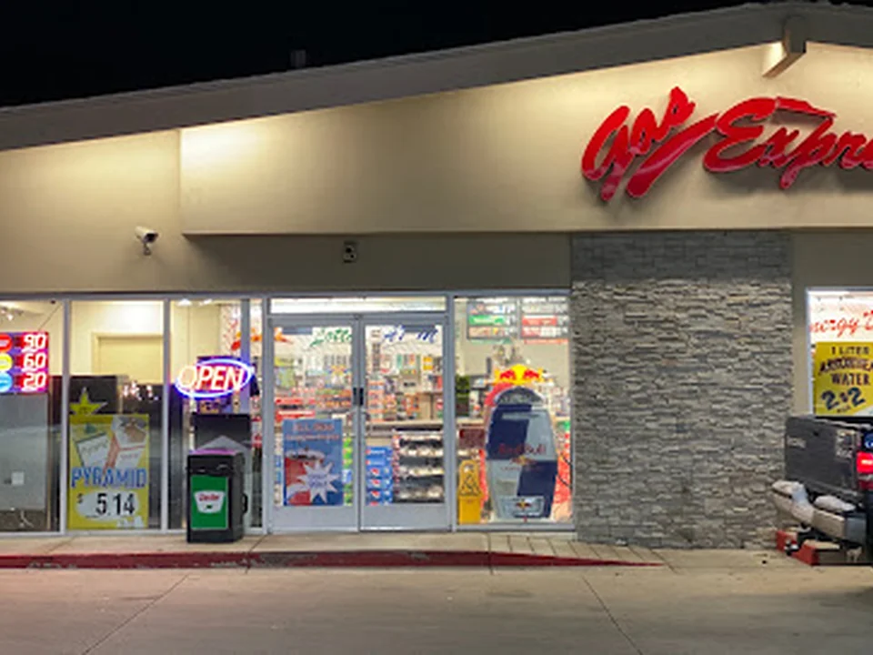 Bowmar Gas Express, Denver