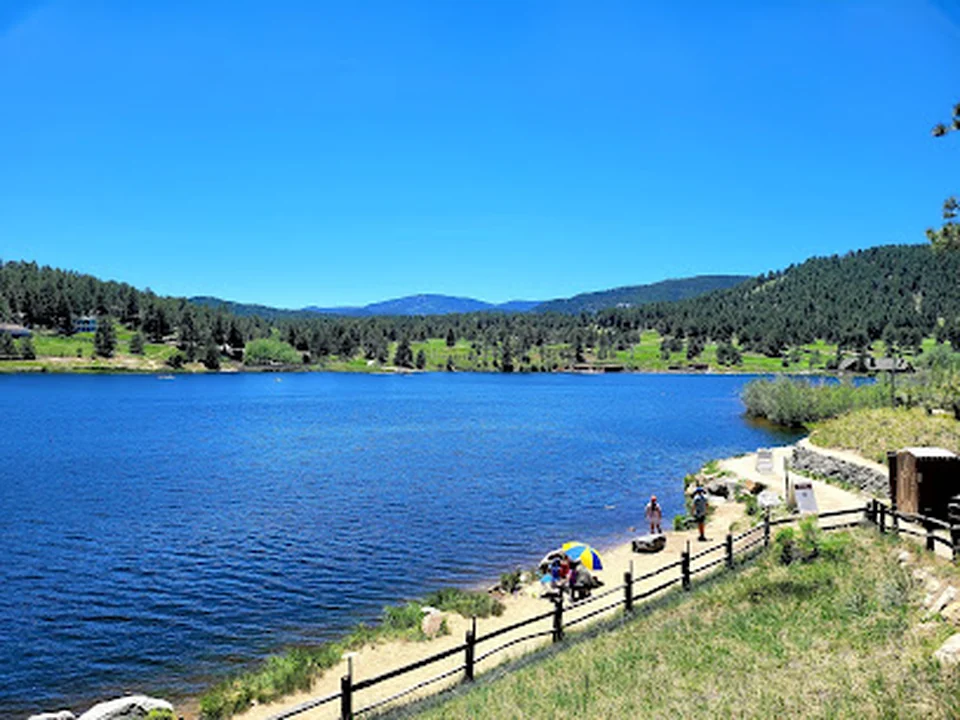 Dedisse Park, Denver