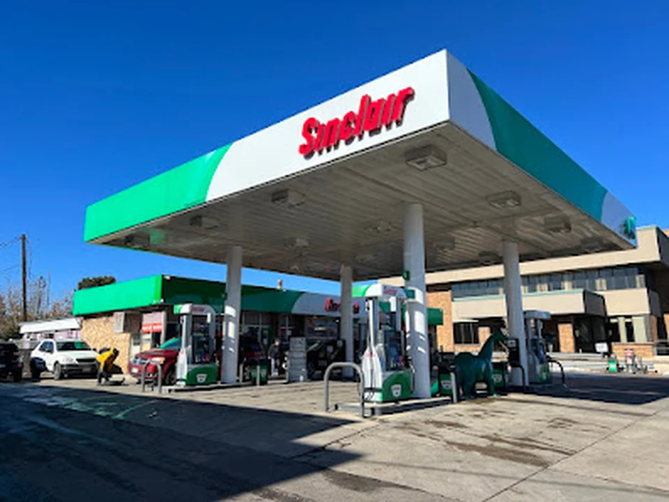 Sinclair Gas Station, Denver