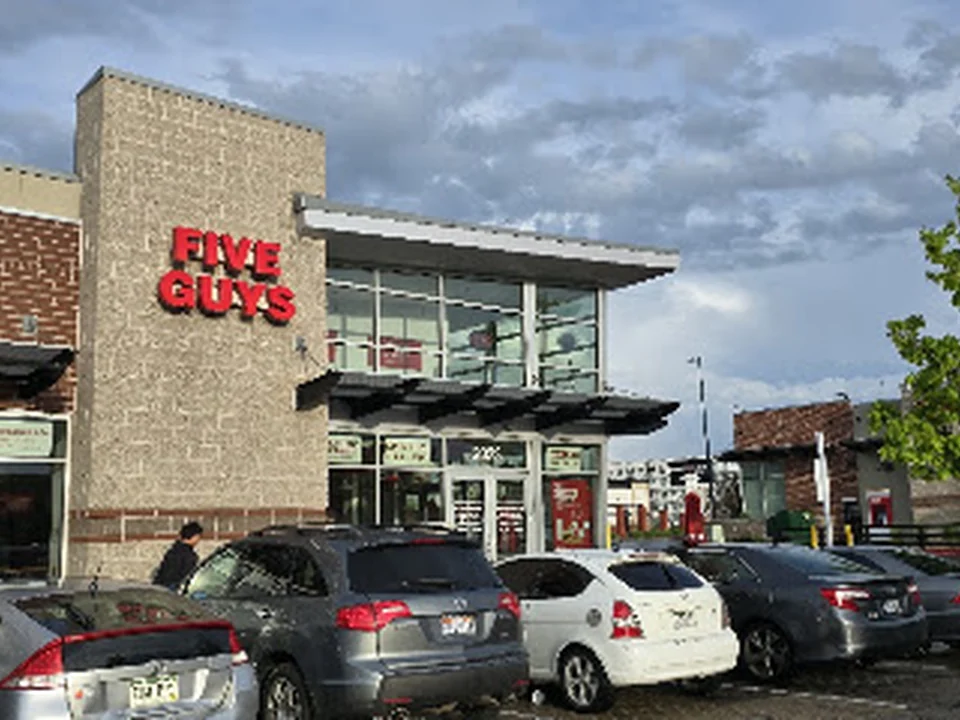 Five Guys, Denver