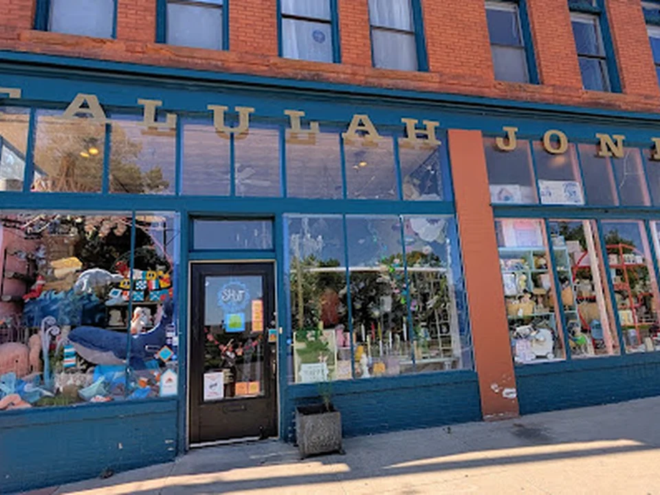 Talulah Jones, Denver