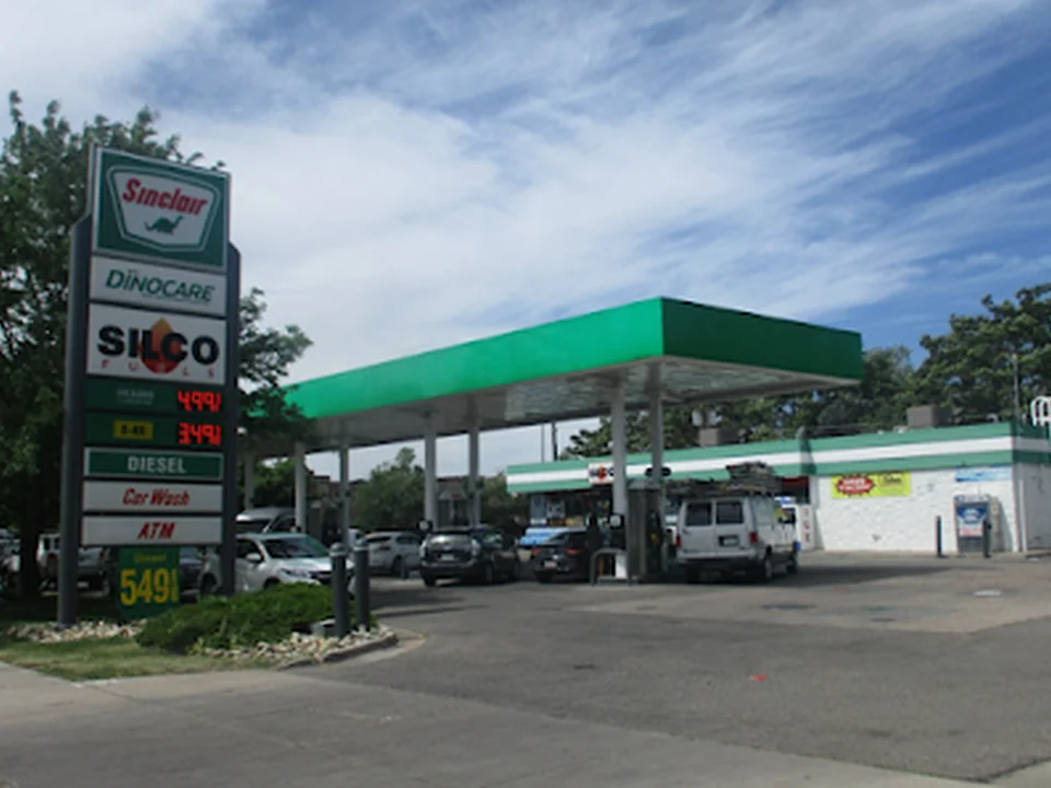 Sinclair Gas Station, Denver