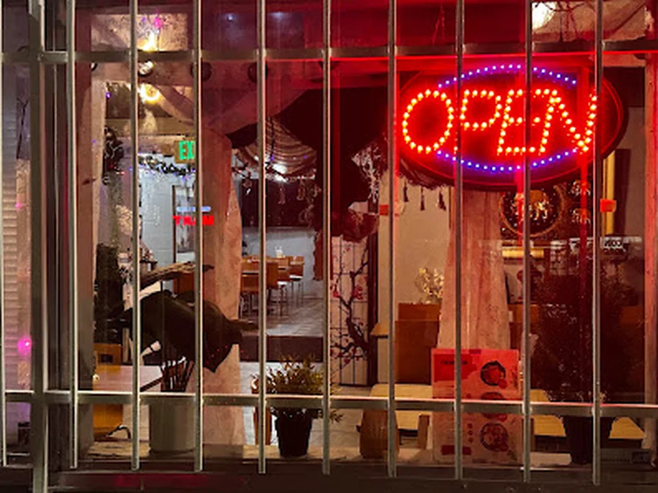 Royal Taw Win Thai & Burmese Restaurant, Denver