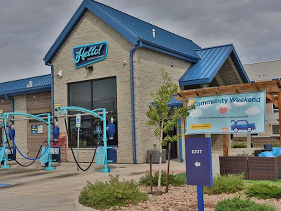 Hello! Deluxe Car Wash, Denver