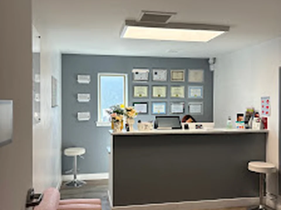 DeBeauty Clinic, Denver