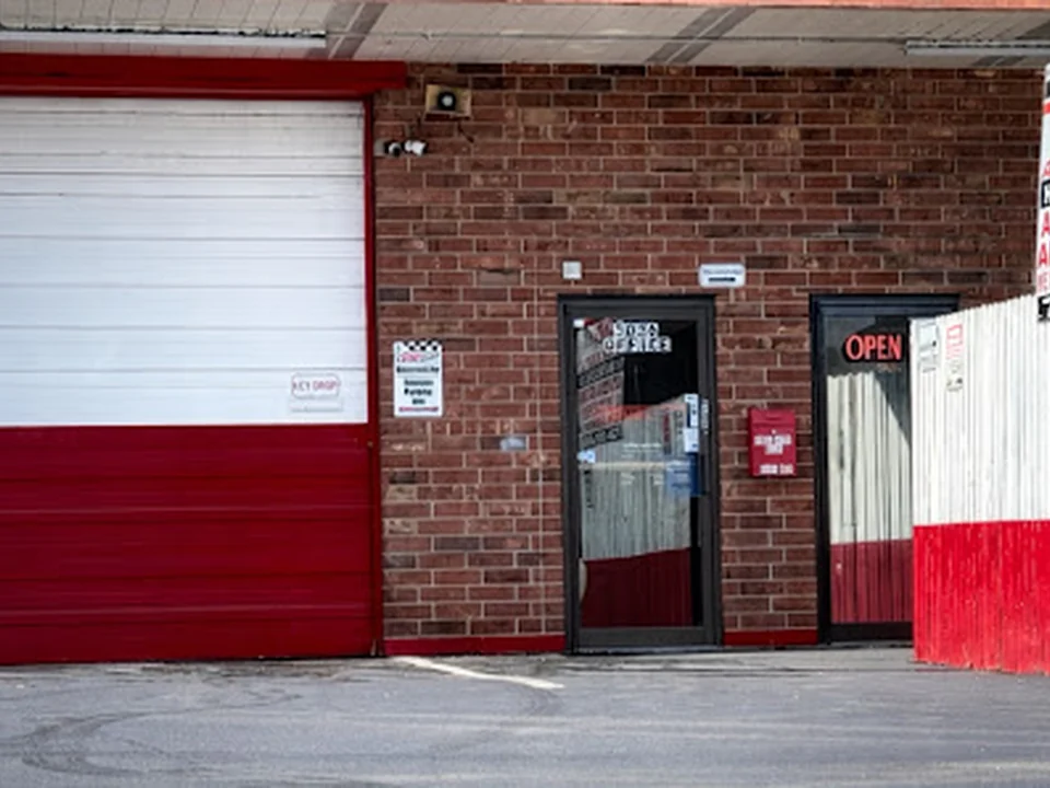 Onel Auto Body & Paint, Denver